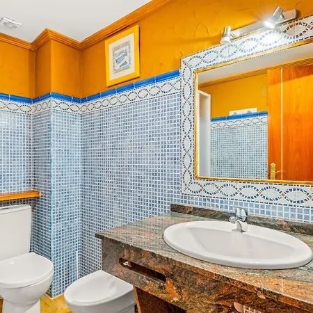 Apartmanhotel Unique 3-2 3*