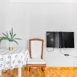 Unique 3-2 Apart-hotel 3*